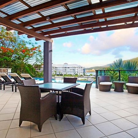 At Waterfront Whitsunday Retreat - Adults Only Aparthotel Airlie Beach Εξωτερικό φωτογραφία