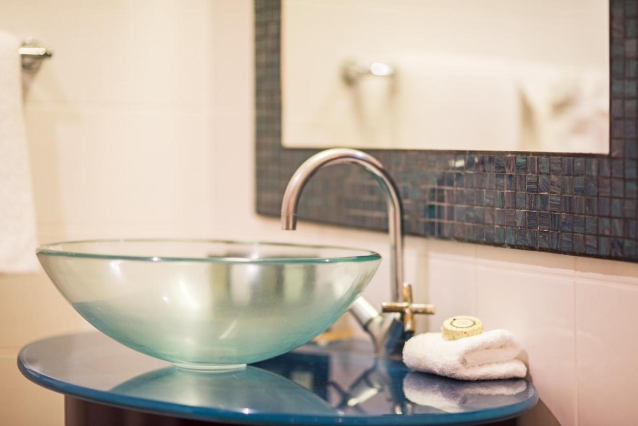 At Waterfront Whitsunday Retreat - Adults Only Aparthotel Airlie Beach Εξωτερικό φωτογραφία