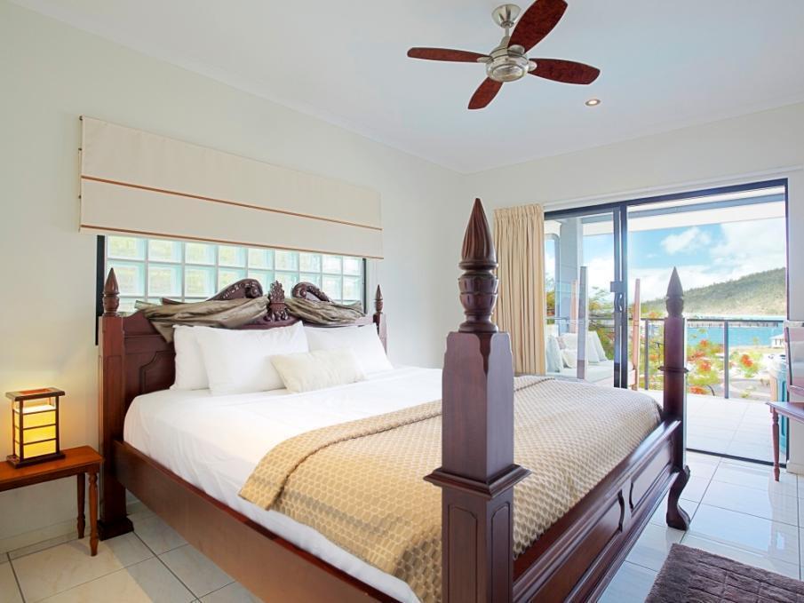 At Waterfront Whitsunday Retreat - Adults Only Aparthotel Airlie Beach Εξωτερικό φωτογραφία