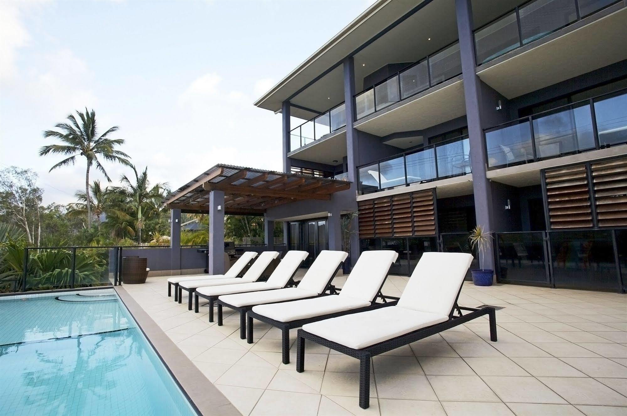 At Waterfront Whitsunday Retreat - Adults Only Aparthotel Airlie Beach Εξωτερικό φωτογραφία