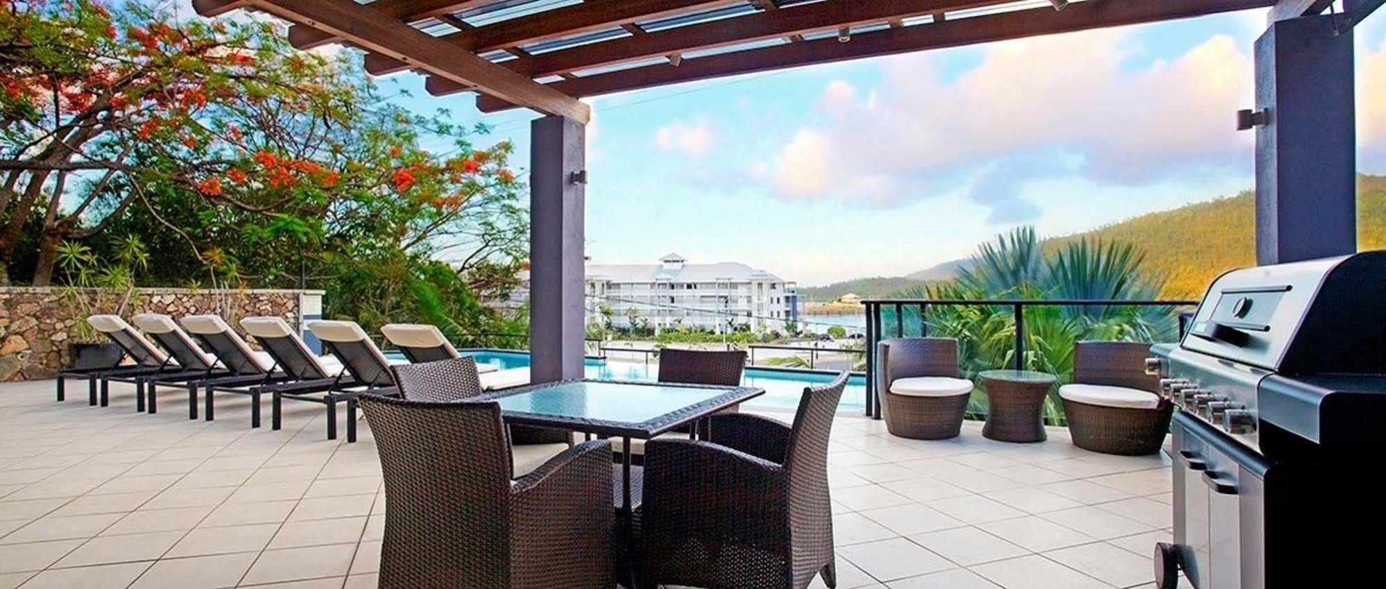At Waterfront Whitsunday Retreat - Adults Only Aparthotel Airlie Beach Εξωτερικό φωτογραφία